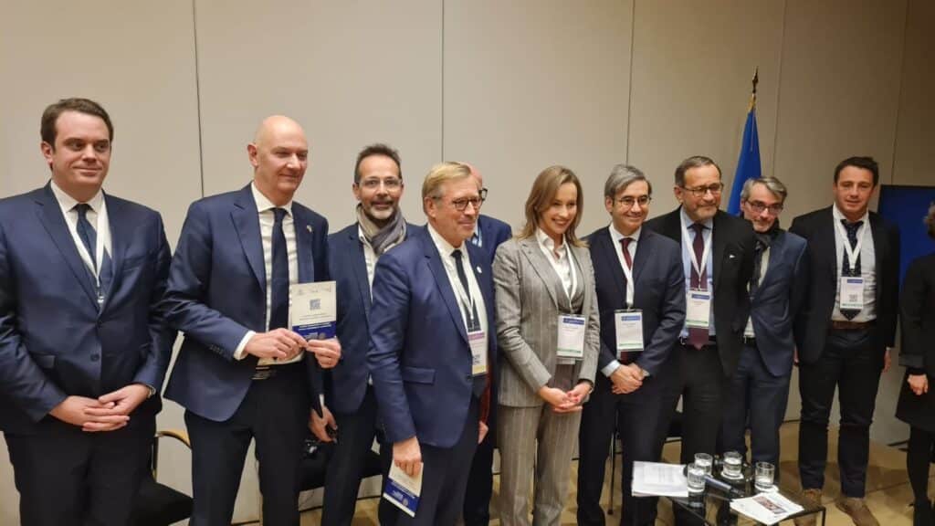 Conférence bilatérale pour la résilience et la reconstruction de l'Ukraine