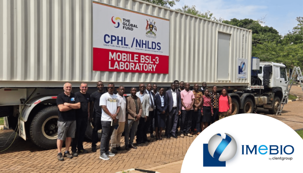 Laboratoire mobile dédié au diagnostic d'Ebola en RDC
